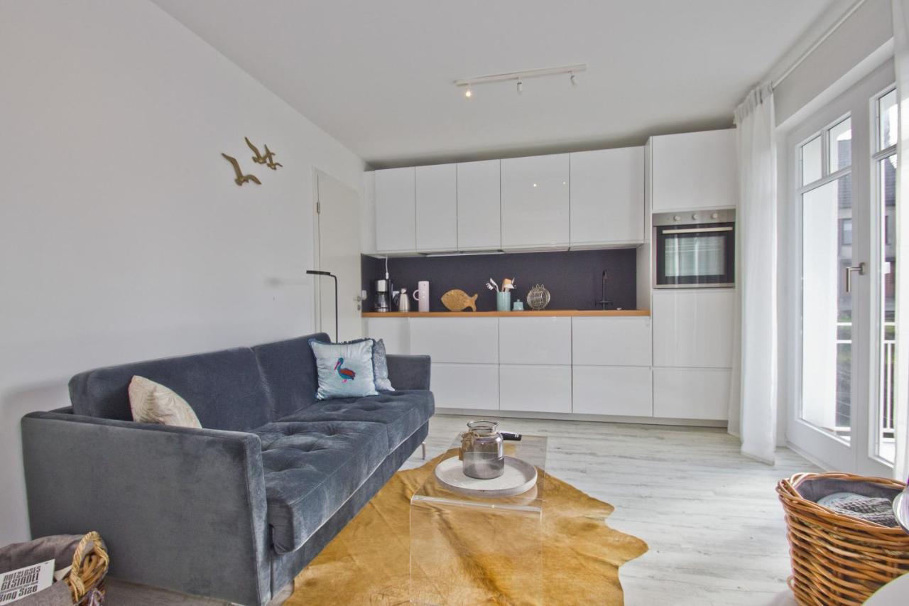Ferienwohnung Mit Balkon Und Meerblick - Ferienresidenz Zwei Bodden Fewo 1-4 Lietzow エクステリア 写真