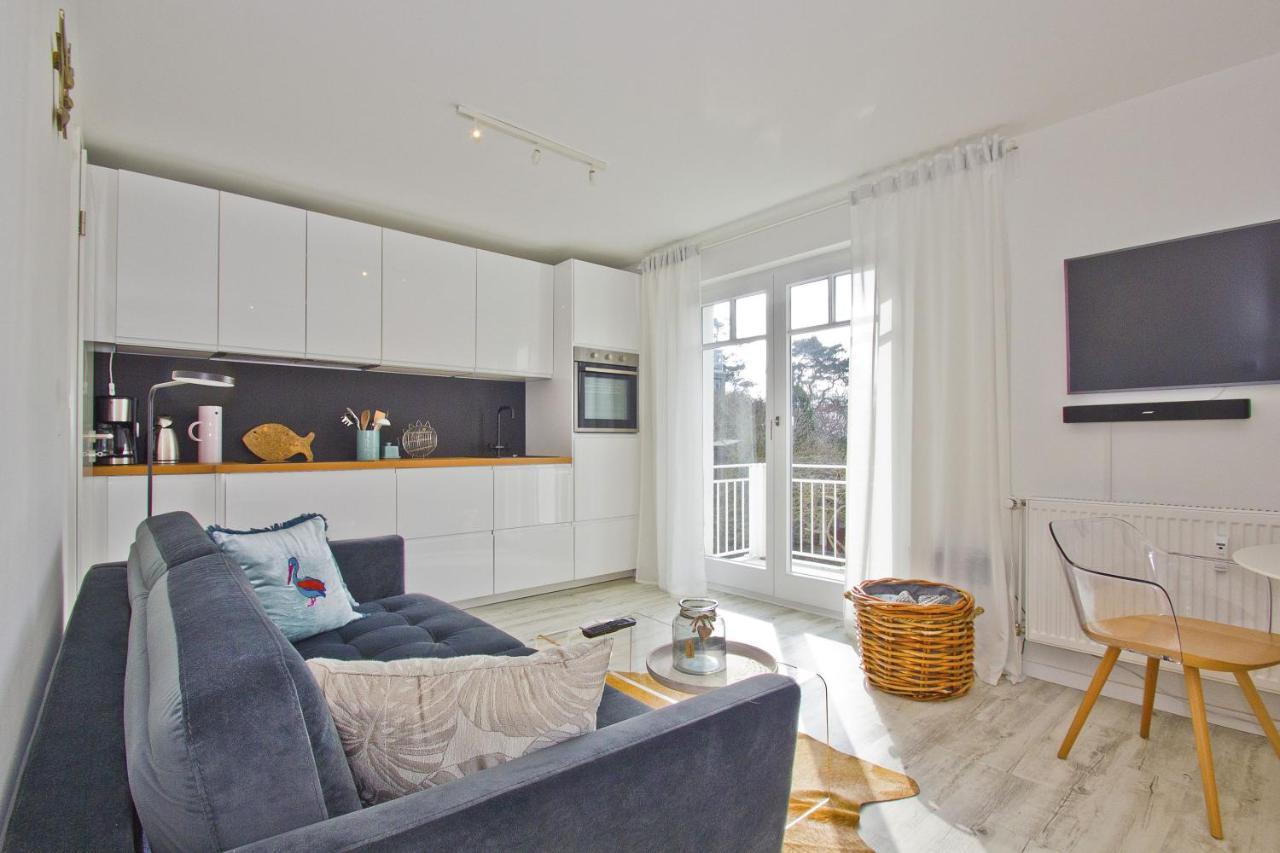 Ferienwohnung Mit Balkon Und Meerblick - Ferienresidenz Zwei Bodden Fewo 1-4 Lietzow エクステリア 写真